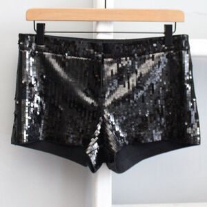 Express Women's Black Mid-Rise Sequin Shorts Size 2